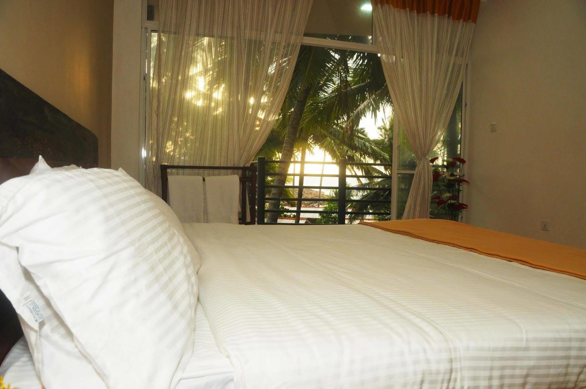 New Shangrela Beach Resort Ambalangoda  Eksteriør bilde